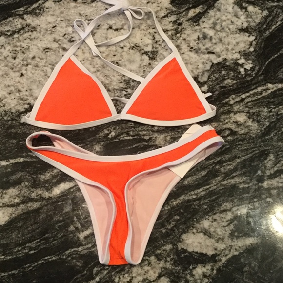 ✨JUST IN✨High Cut Contrast Piping Bikini Set - Picture 5 of 6